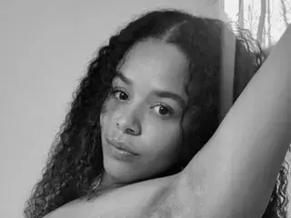 MakaylaFoxxx  live sex cam