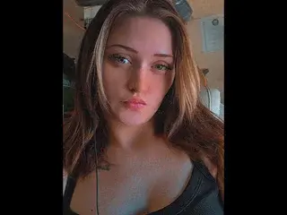 Squirtbbby  live sex cam
