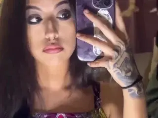 CherryBunnyXO  live sex cam