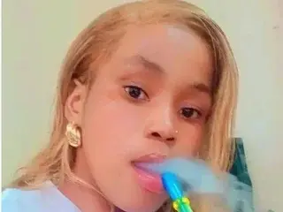 Lindabee29  live sex cam