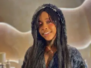 Pauline_Fox  live sex cam