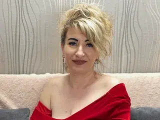 CassandraHotty  live sex cam