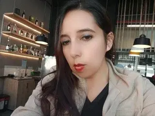 Sublimesquirt18  live sex cam