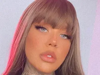 ChloeGreyBabestation  live sex cam