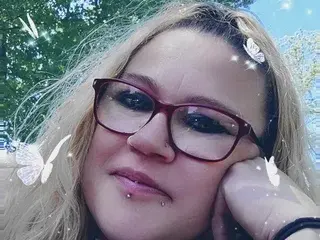 That1Bitch  live sex cam