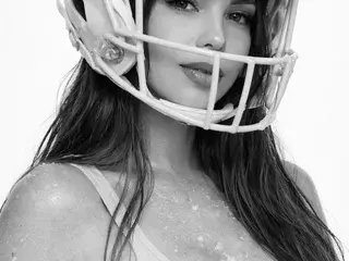 MaisyWarnerr  live sex cam