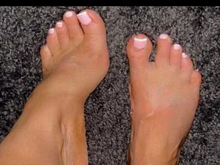 Sweetfeetlove69  live sex cam