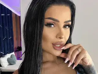 Kyliekroft  live sex cam