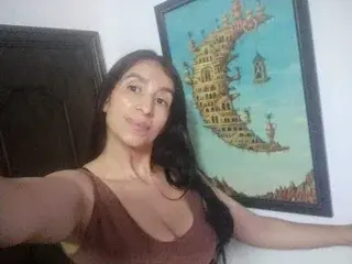 NahomyRoose  live sex cam