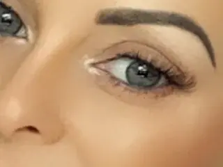 AmyJ  live sex cam
