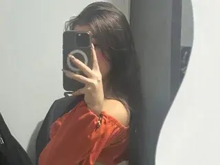 Cutedollwhite  live sex cam
