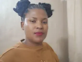 CandyYyumsAreolax  live sex cam