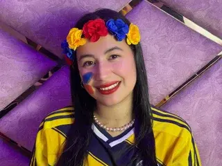NaomyPrinces  live sex cam