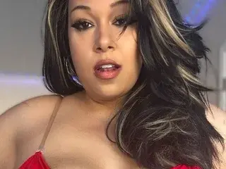 SuccubusMissGigiFox  live sex cam