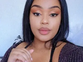 ThiqueAssKitten  live sex cam