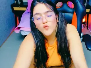 OlivaFoxx19  live sex cam