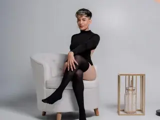 Zulyhenao18  live sex cam