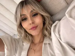 Sammymarttins  live sex cam