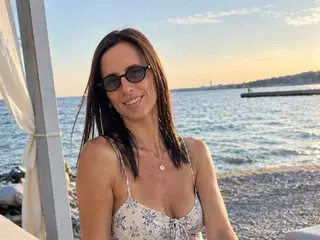 AlisAmaze777  live sex cam