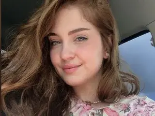 Innocenthish  live sex cam
