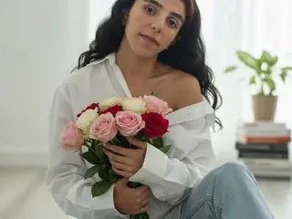 ValentinaSlim  live sex cam