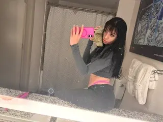 Realcookiebangz  live sex cam