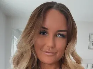 Katie_D  live sex cam