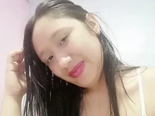 Laurasexy19  live sex cam