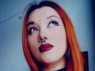 Bathory_mia  live sex cam