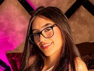 Alana_Vera  live sex cam