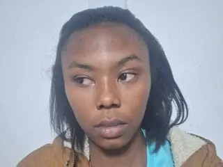 Sexyleexx25  live sex cam
