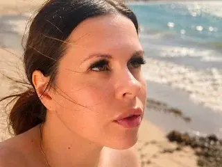 AprilWow  live sex cam