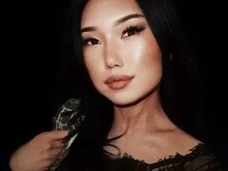 Lianaughtybaker  live sex cam