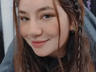 Annbronw  live sex cam