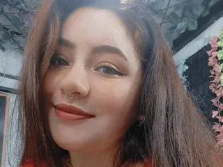 Annbronw  live sex cam