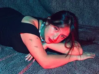 Gabbycooper  live sex cam