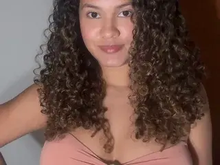 Cenicienta25  live sex cam