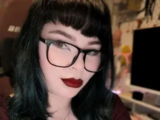 MistressMegvnMvrie  live sex cam