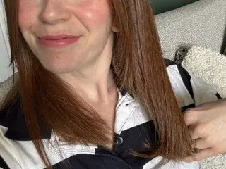 Housewife_kirst  live sex cam