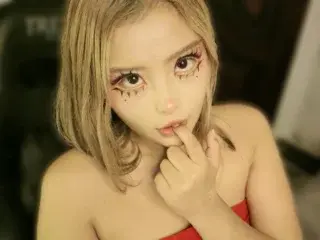 Tinie_Sofiaa  live sex cam