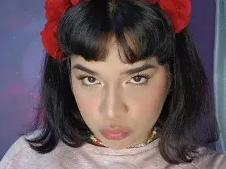 Alexiia20  live sex cam