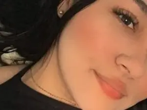 MaddieAmmes  live sex cam