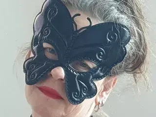 Lillyanne49  live sex cam