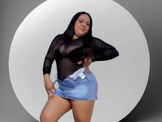 AlejandraReeves  live sex cam