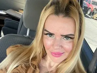 Hot_Milf_Nicole  live sex cam