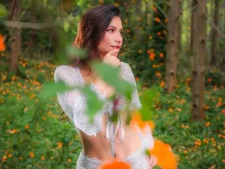 LeticiaHinkley  live sex cam