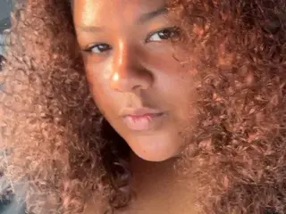 CurvySiennaxx  live sex cam
