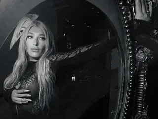 Paris26  live sex cam