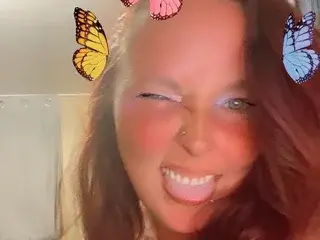 ItsKimber  live sex cam