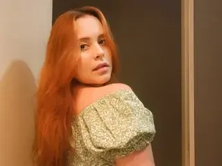 RedJulia  live sex cam